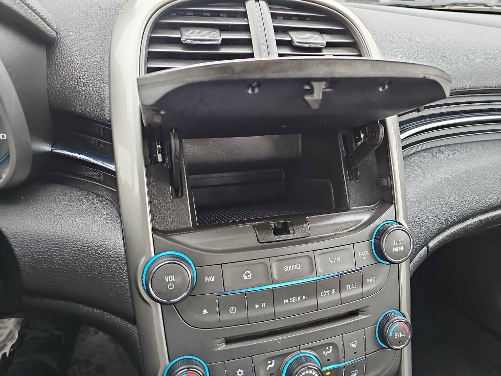 Used 2013 Chevrolet Malibu LT image 19