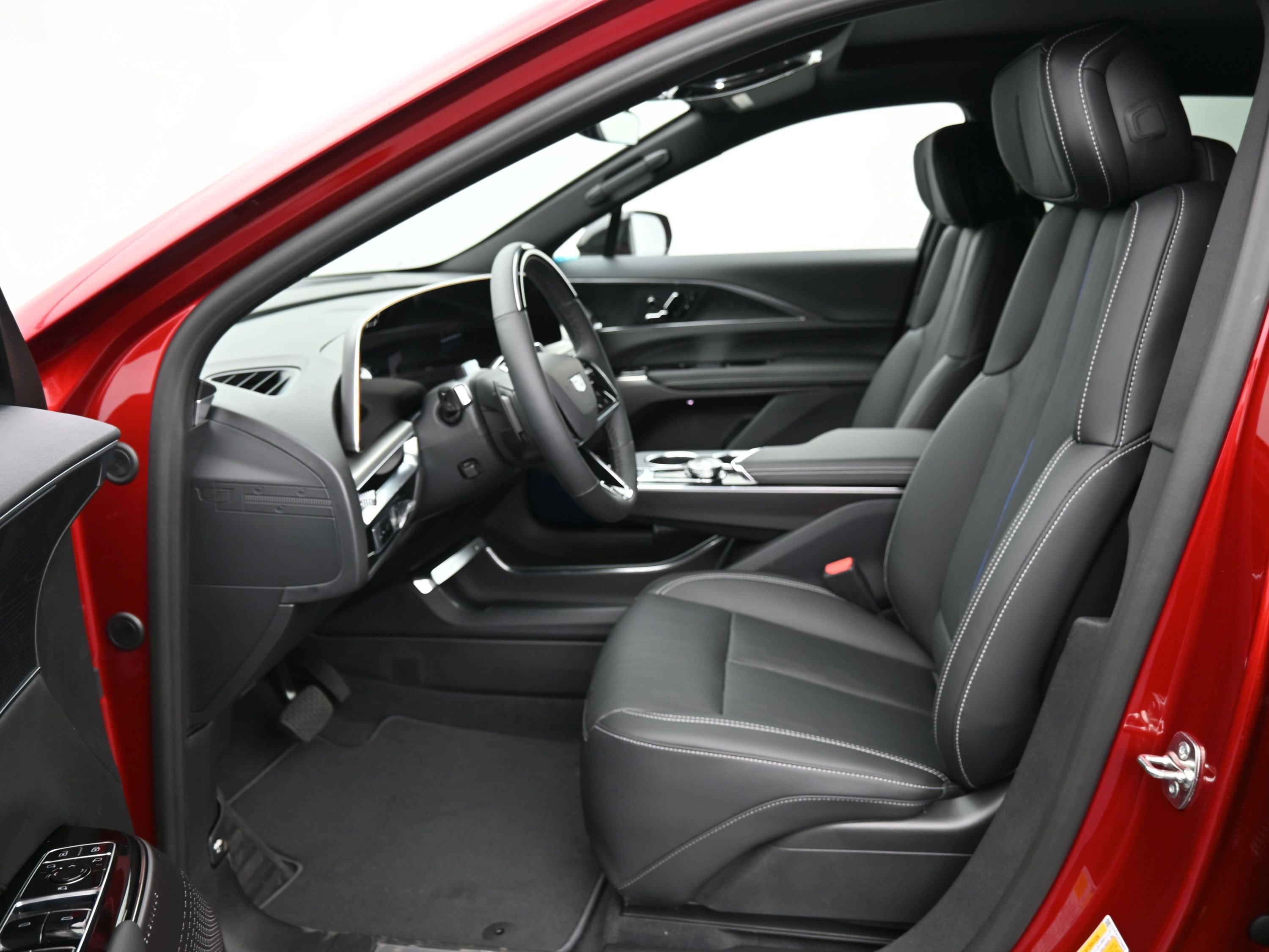 New 2026 Cadillac Lyriq Sport image 11