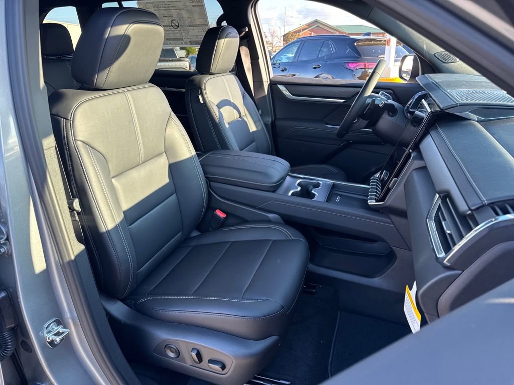 New 2026 GMC Acadia Elevation w/ Black Edition image 11