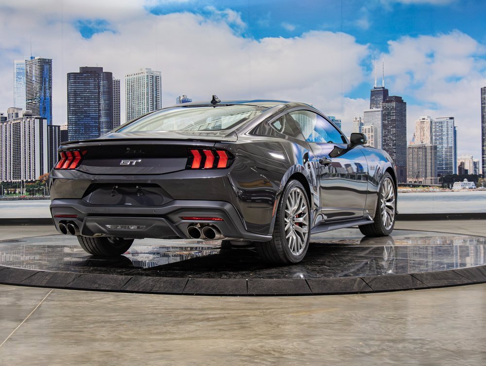 Used 2024 Ford Mustang GT Premium image 8