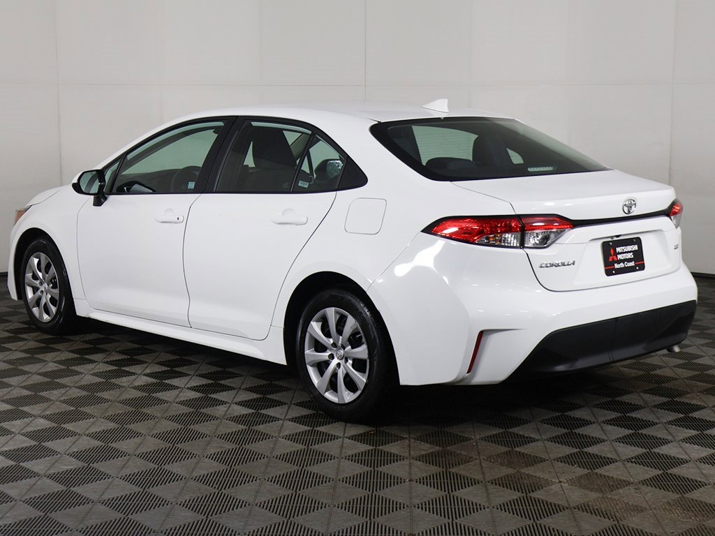 Used 2023 Toyota Corolla LE image 6