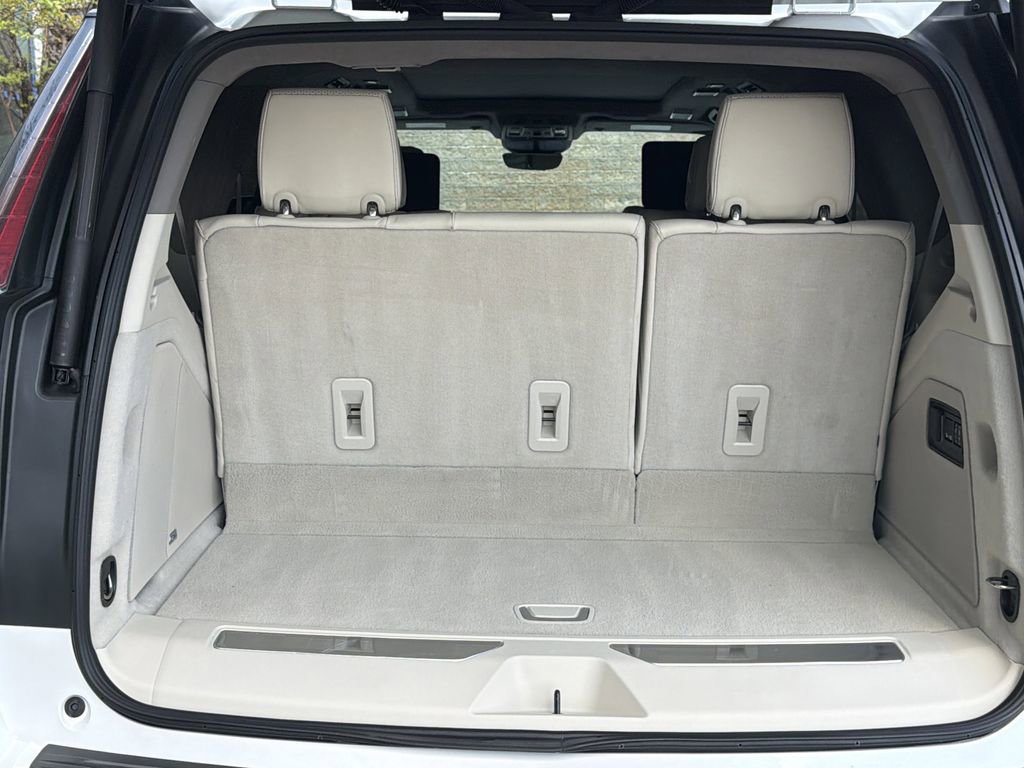 Used 2024 Cadillac Escalade Sport Platinum image 18