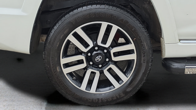 Used 2019 Toyota 4Runner Limited AWD/4WD image 18