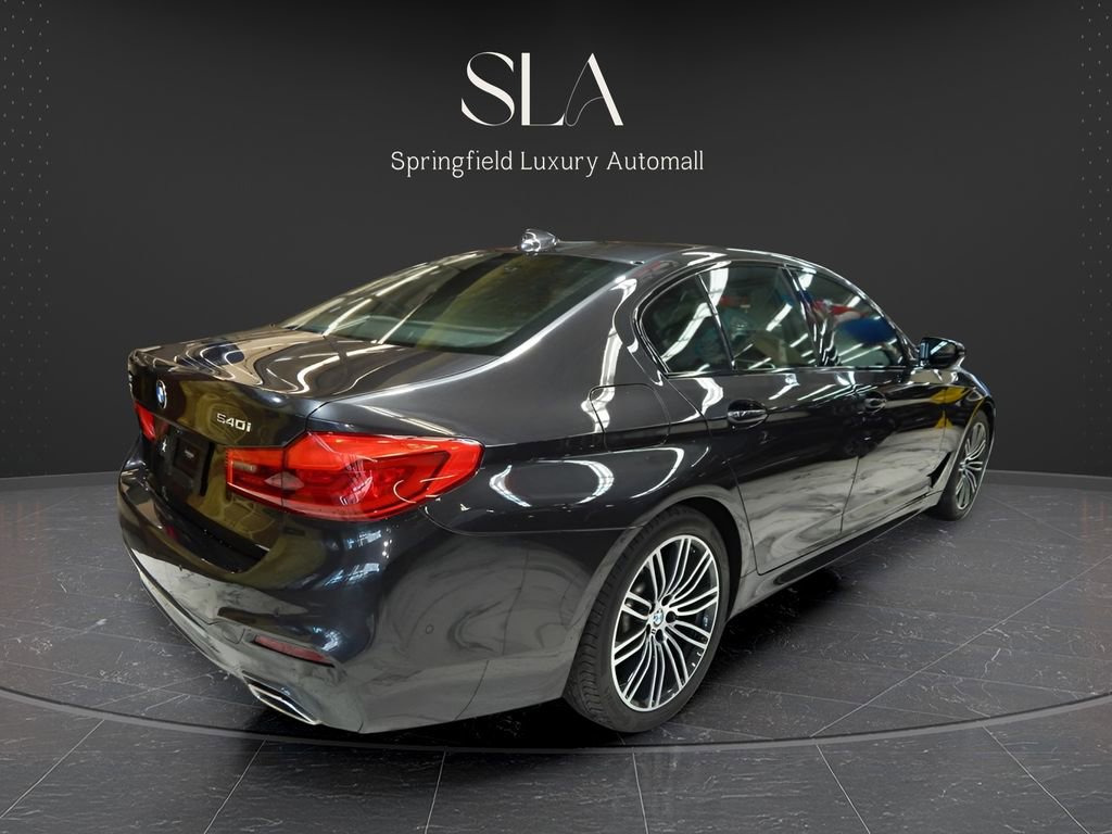 Used 2022 BMW 540i xDrive w/ M Sport Package image 4
