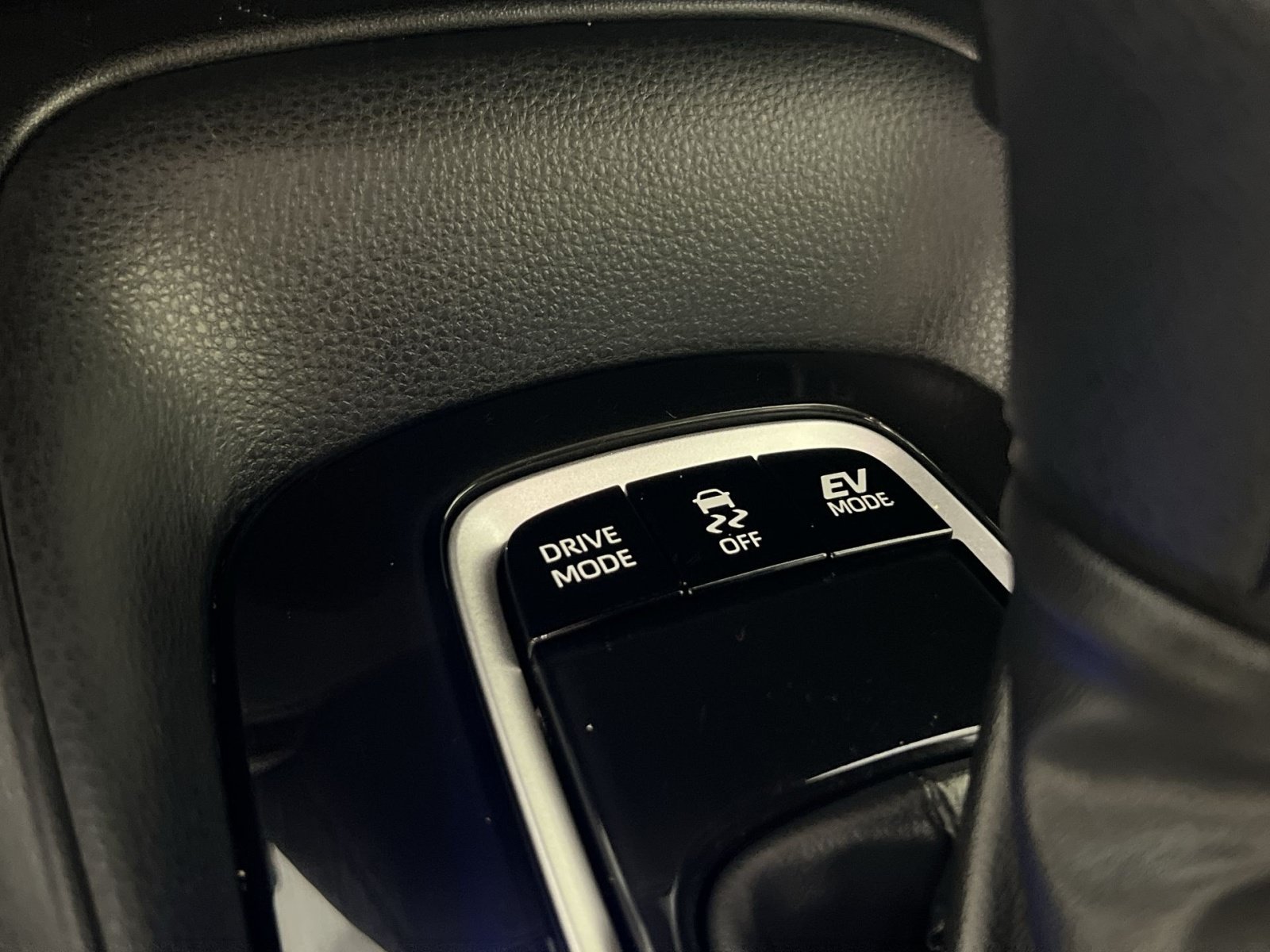 Used 2025 Toyota Corolla LE AWD/4WD image 34