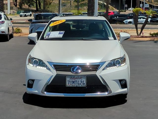 Used 2016 Lexus CT 200h w/ Seat Comfort Package FWD image 2