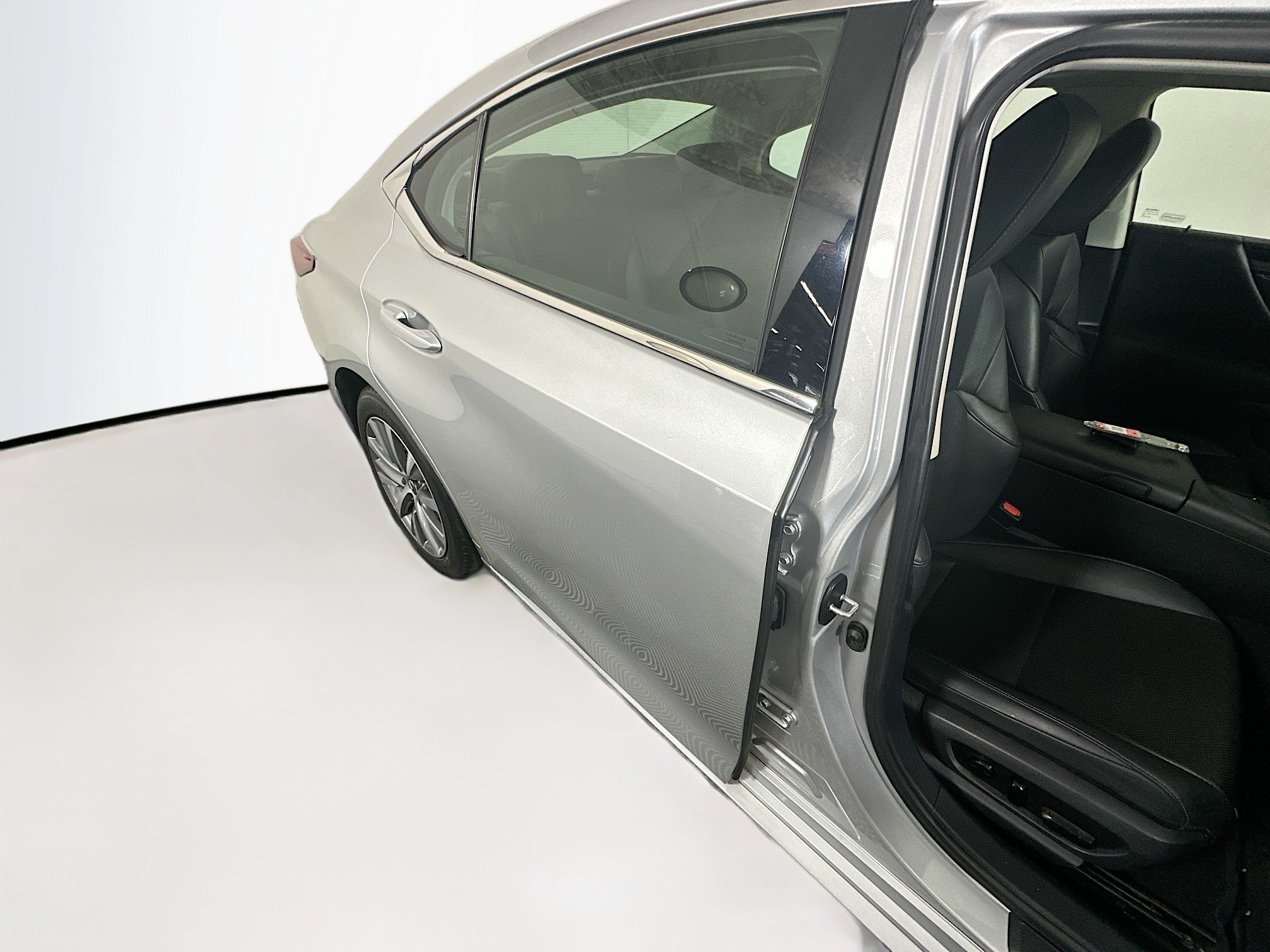 Used 2021 Lexus ES 350 w/ Accessory Package FWD image 28
