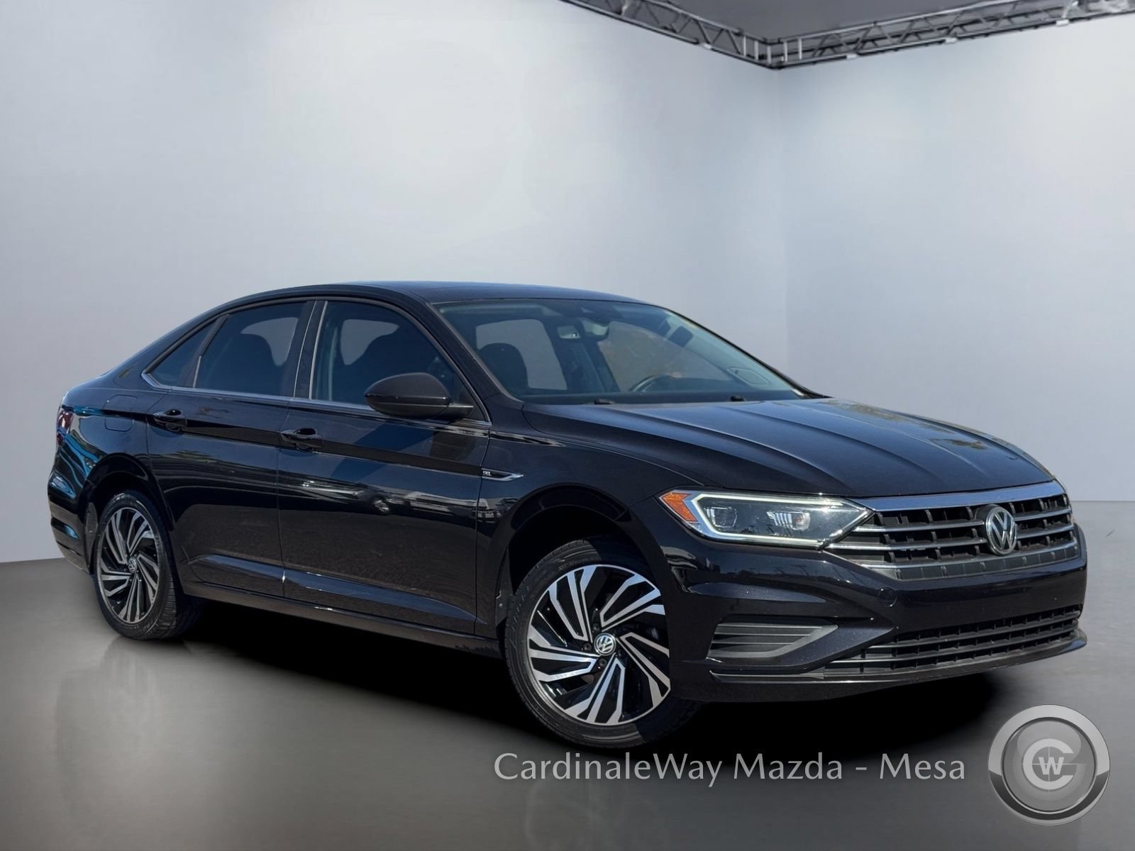 Used 2020 Volkswagen Jetta SEL FWD image 2