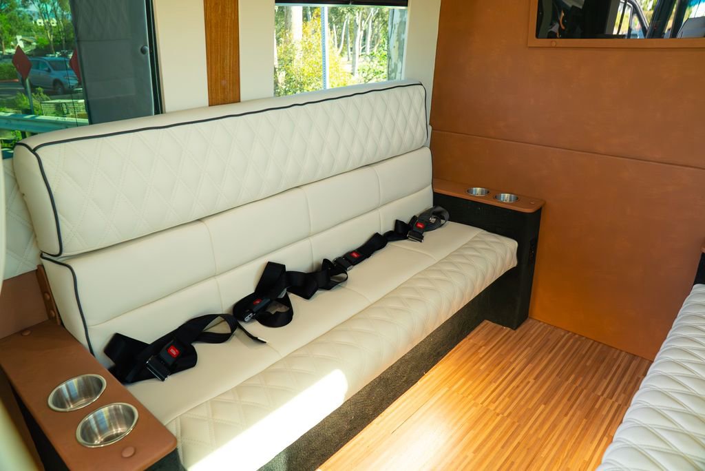 Used 2022 Mercedes-Benz Sprinter 3500 image 14