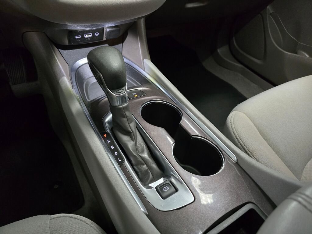 Used 2024 Chevrolet Malibu LT image 35