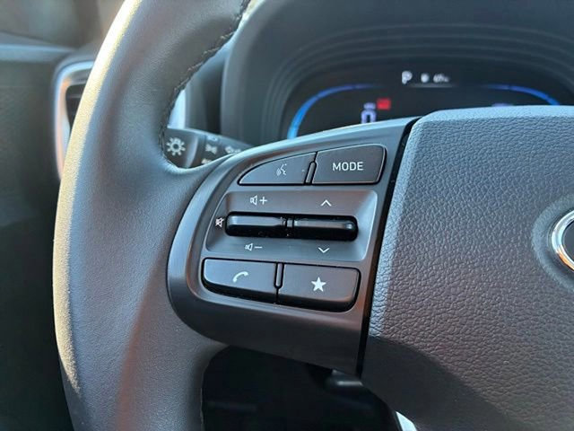 Certified 2023 Hyundai Venue SEL w/ Cargo Package image 13