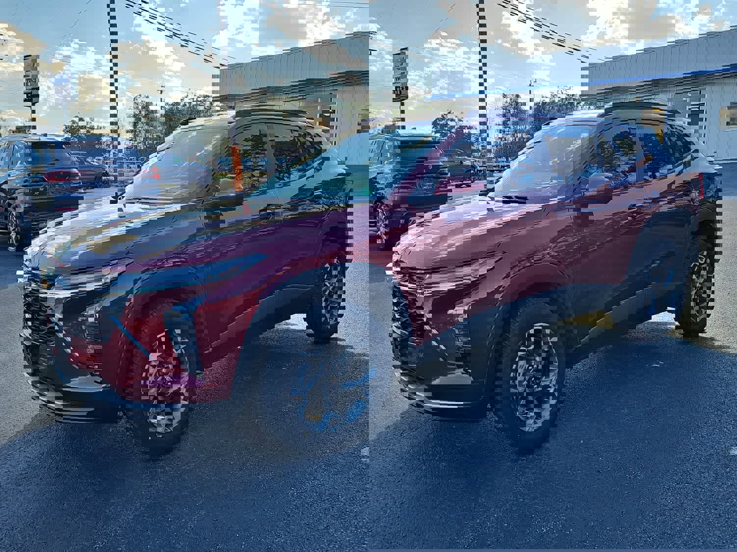 Used 2025 Chevrolet Trax LT w/ Driver Confidence Package image 7