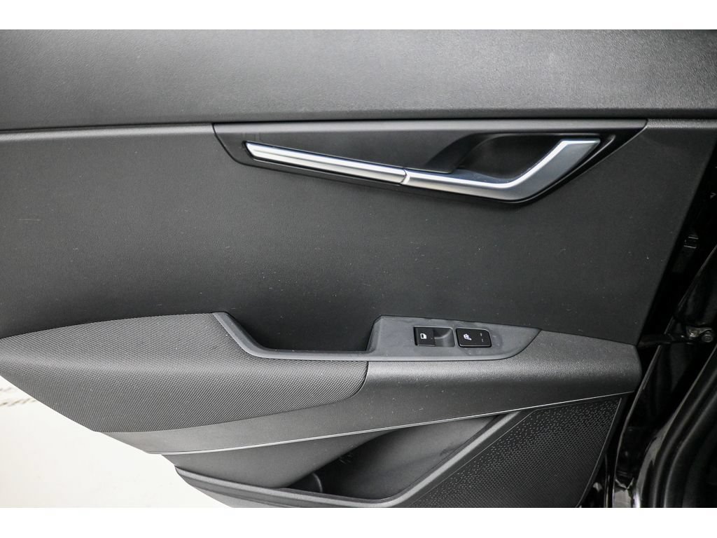 Certified 2025 Kia Niro Wave w/ Wave Preserve Package FWD image 13