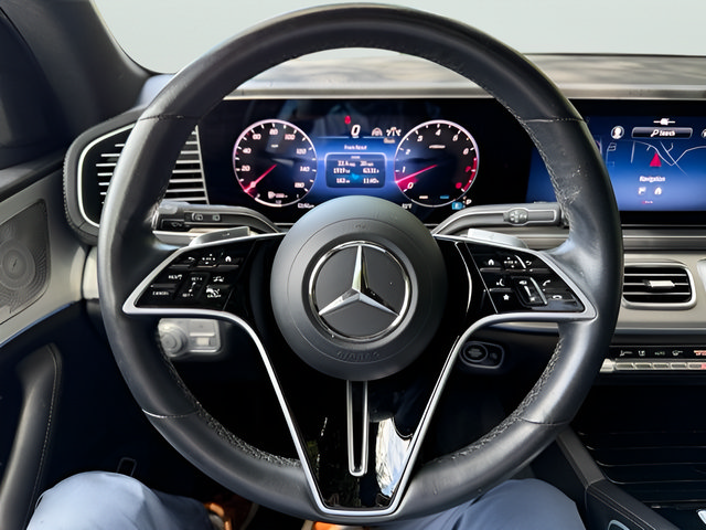 Used 2024 Mercedes-Benz GLS 450 4MATIC image 16