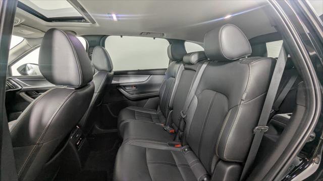 Used 2024 MAZDA CX-90 3.3 Turbo w/ Preferred Plus image 17