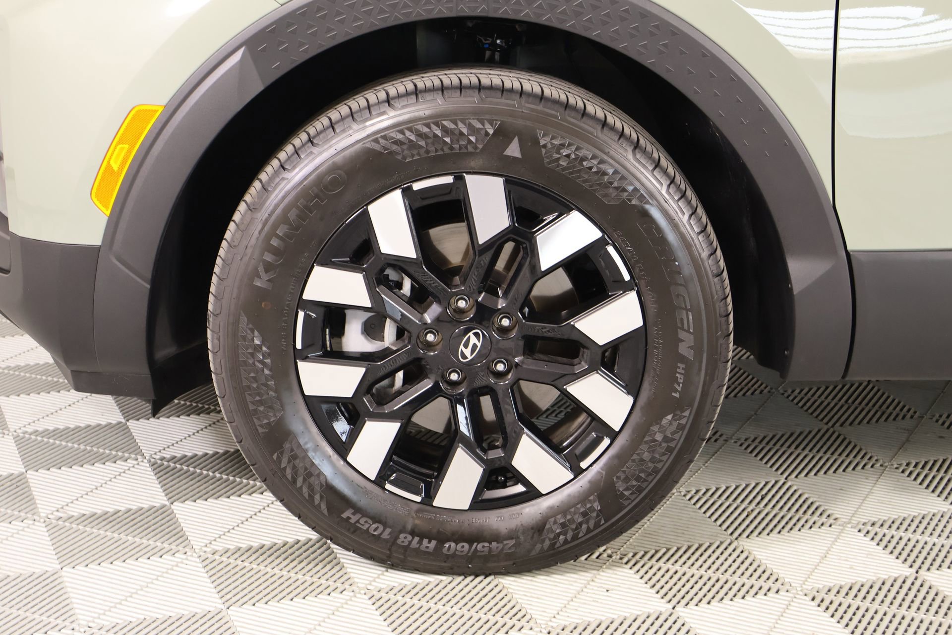 Certified 2026 Hyundai Santa Cruz SEL image 18