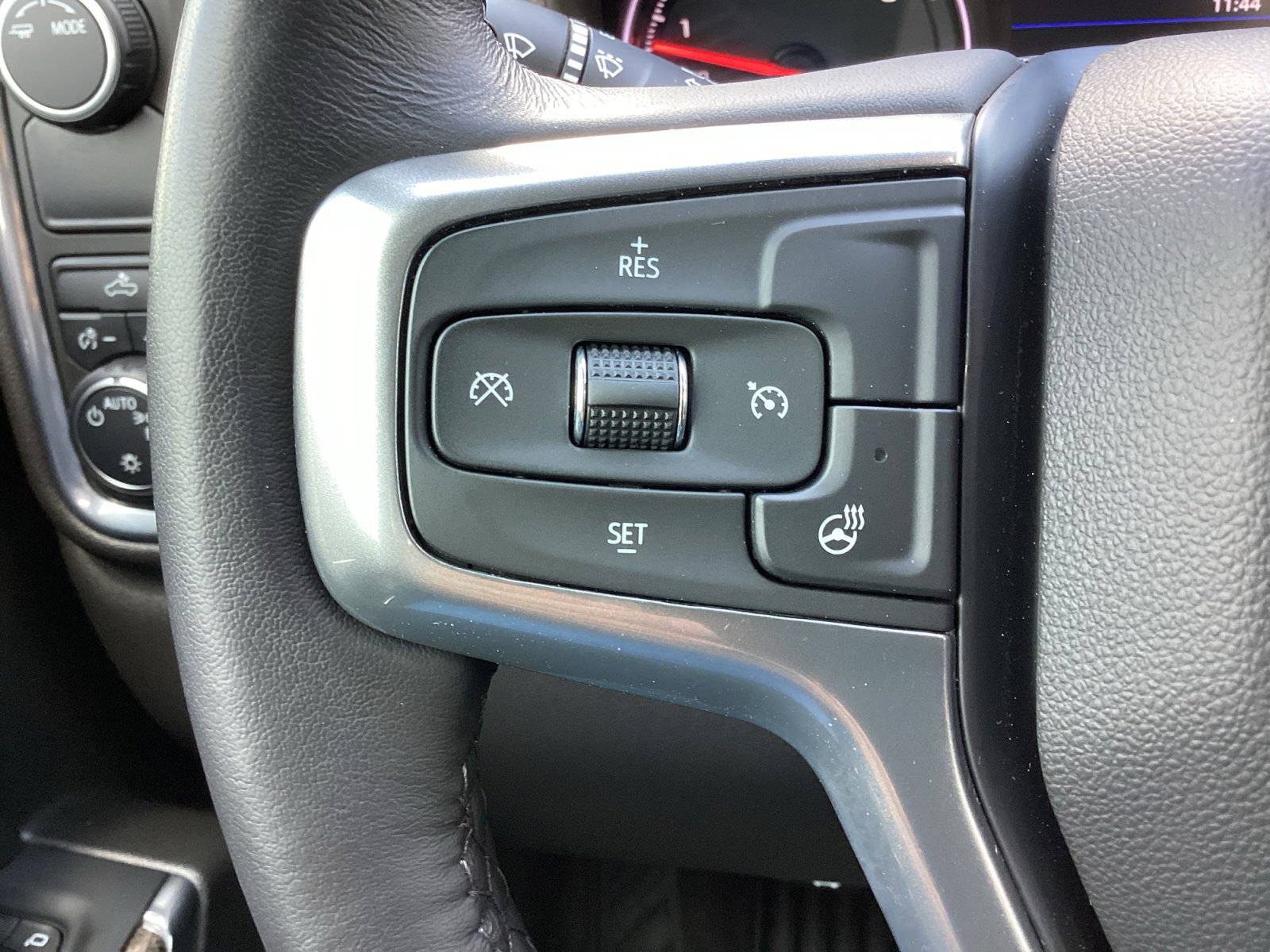 Used 2022 Chevrolet Silverado 1500 LT RWD image 18