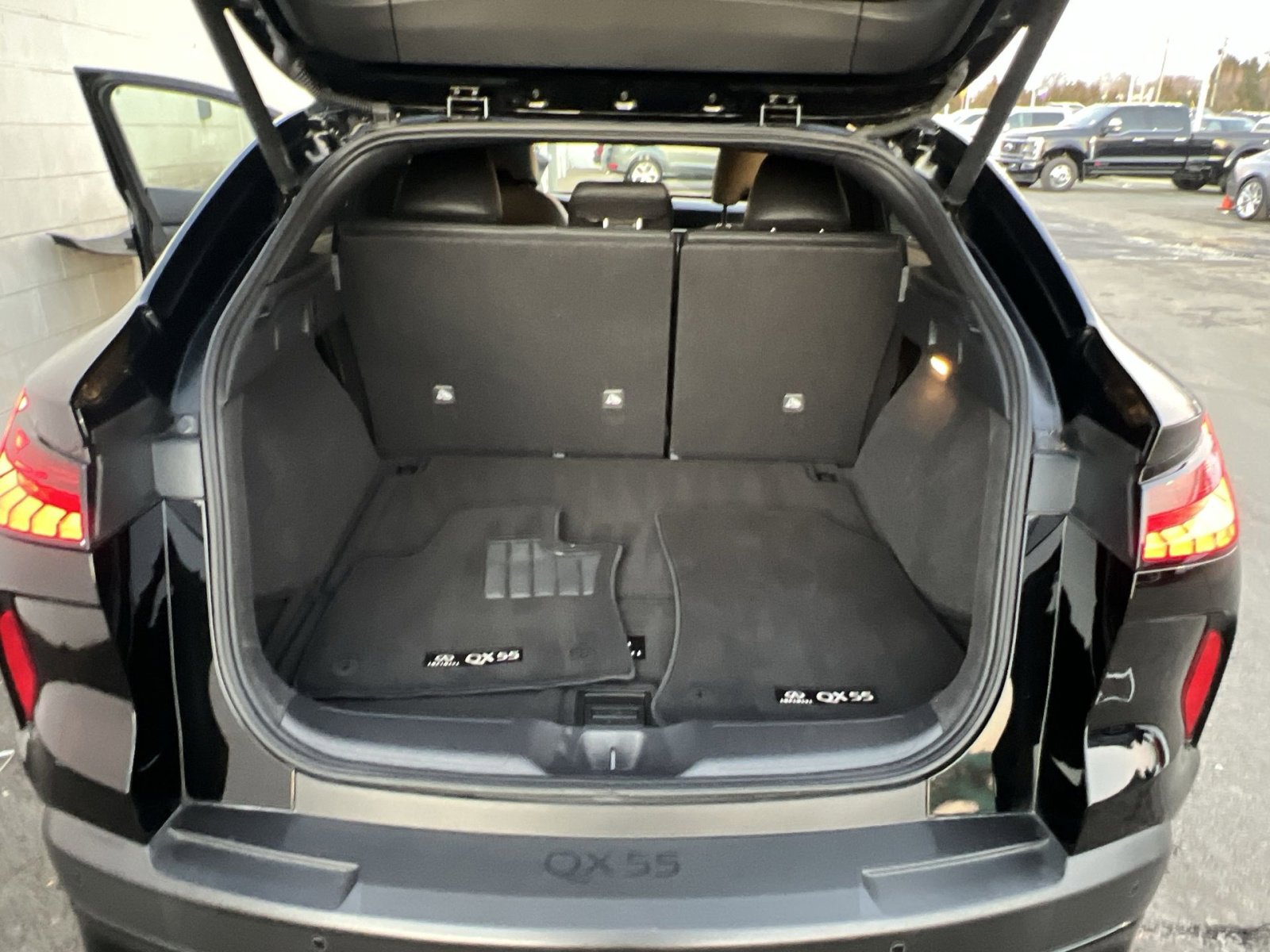 Used 2025 INFINITI QX55 Luxe w/ Cargo Package image 25
