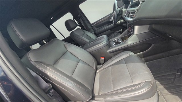 Used 2021 Chevrolet Tahoe LT w/ LT Signature Package image 16