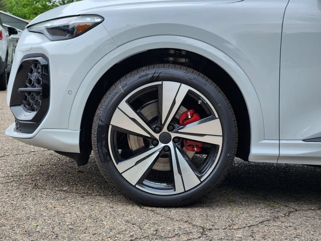 New 2026 Audi SQ5 Premium Plus AWD/4WD image 8