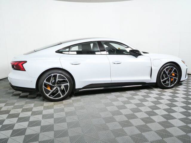 Used 2023 Audi RS e-tron GT w/ Carbon Performance Package AWD/4WD image 2