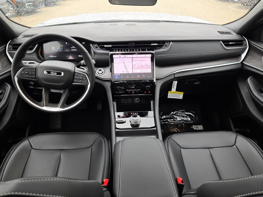 New 2025 Jeep Grand Cherokee Limited w/ MOPAR Finishing Package image 20
