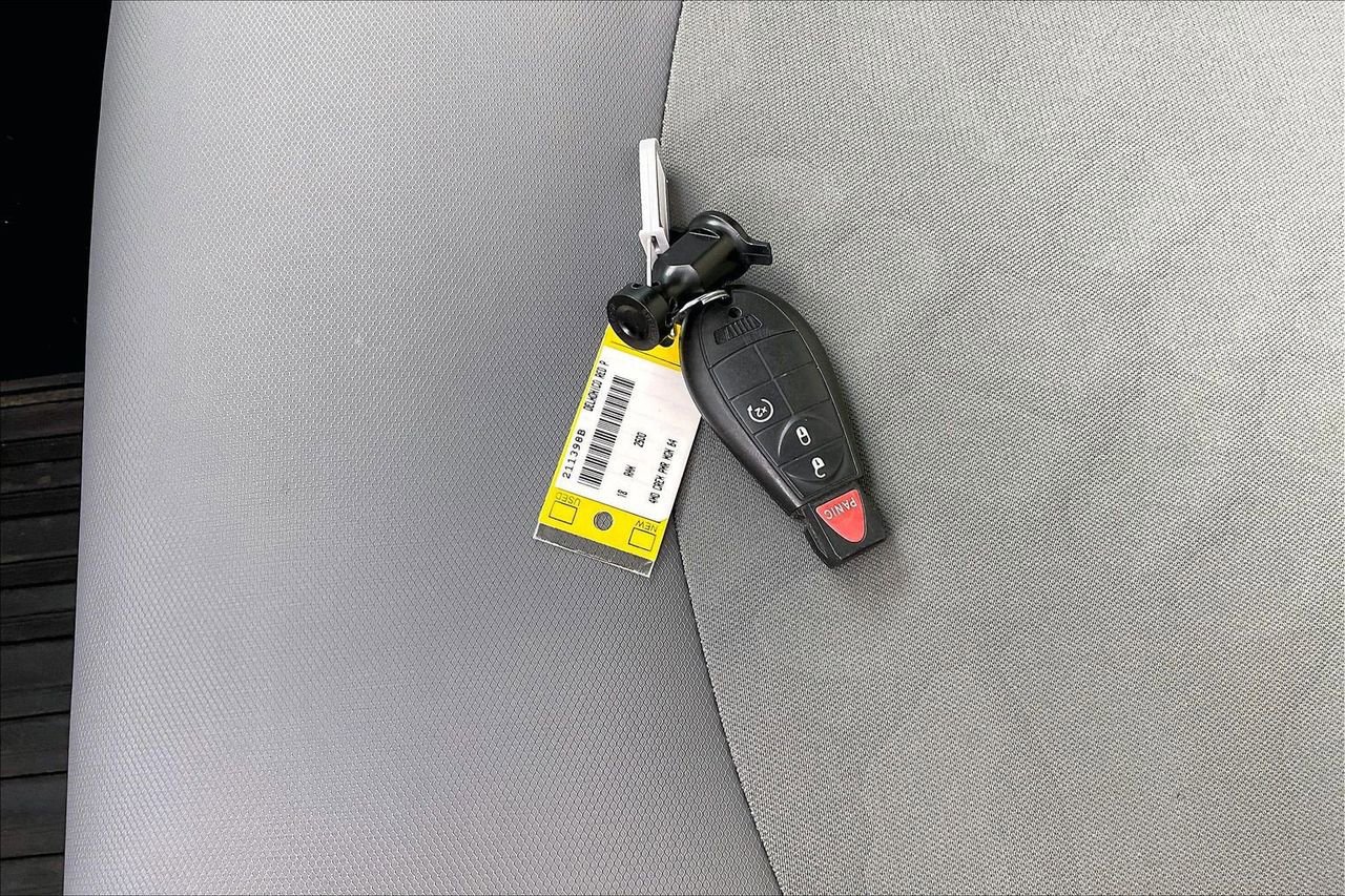 Used 2018 RAM 2500 Power Wagon w/ Luxury Group image 31