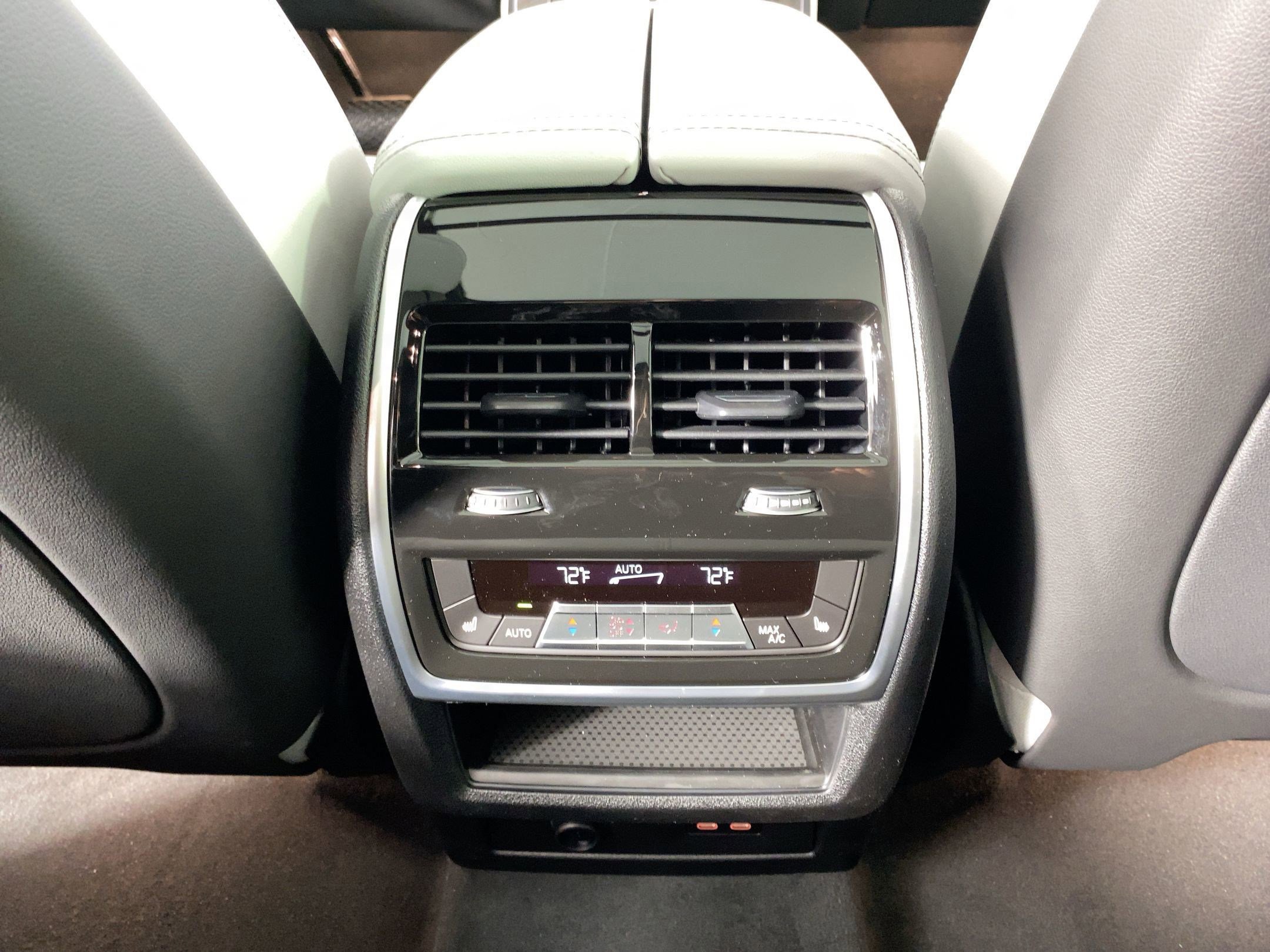 Used 2026 BMW X5 sDrive40i w/ Climate Comfort Package image 27