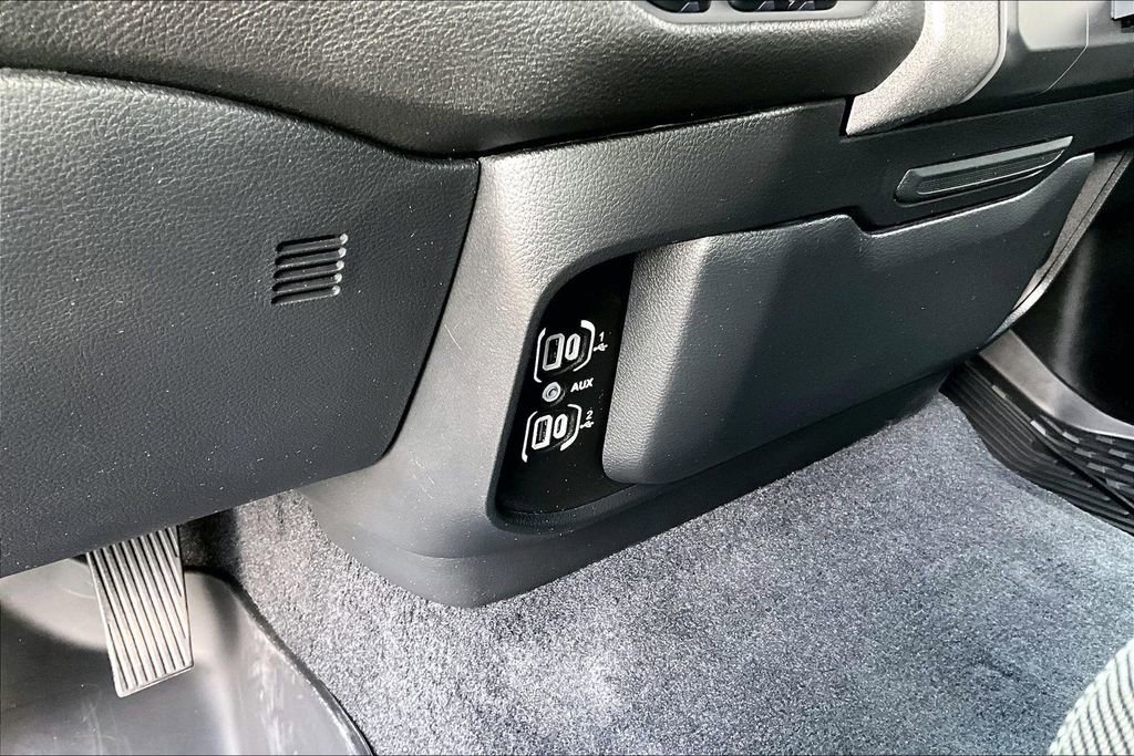 Used 2025 RAM 1500 Classic Warlock image 30