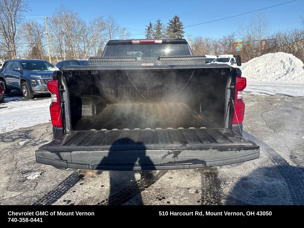 Used 2023 Chevrolet Silverado 1500 LT AWD/4WD image 23