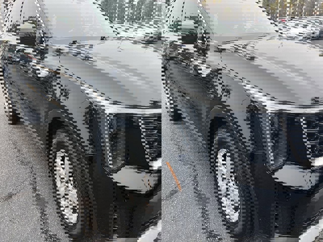 Used 2025 Kia Sorento LX image 2