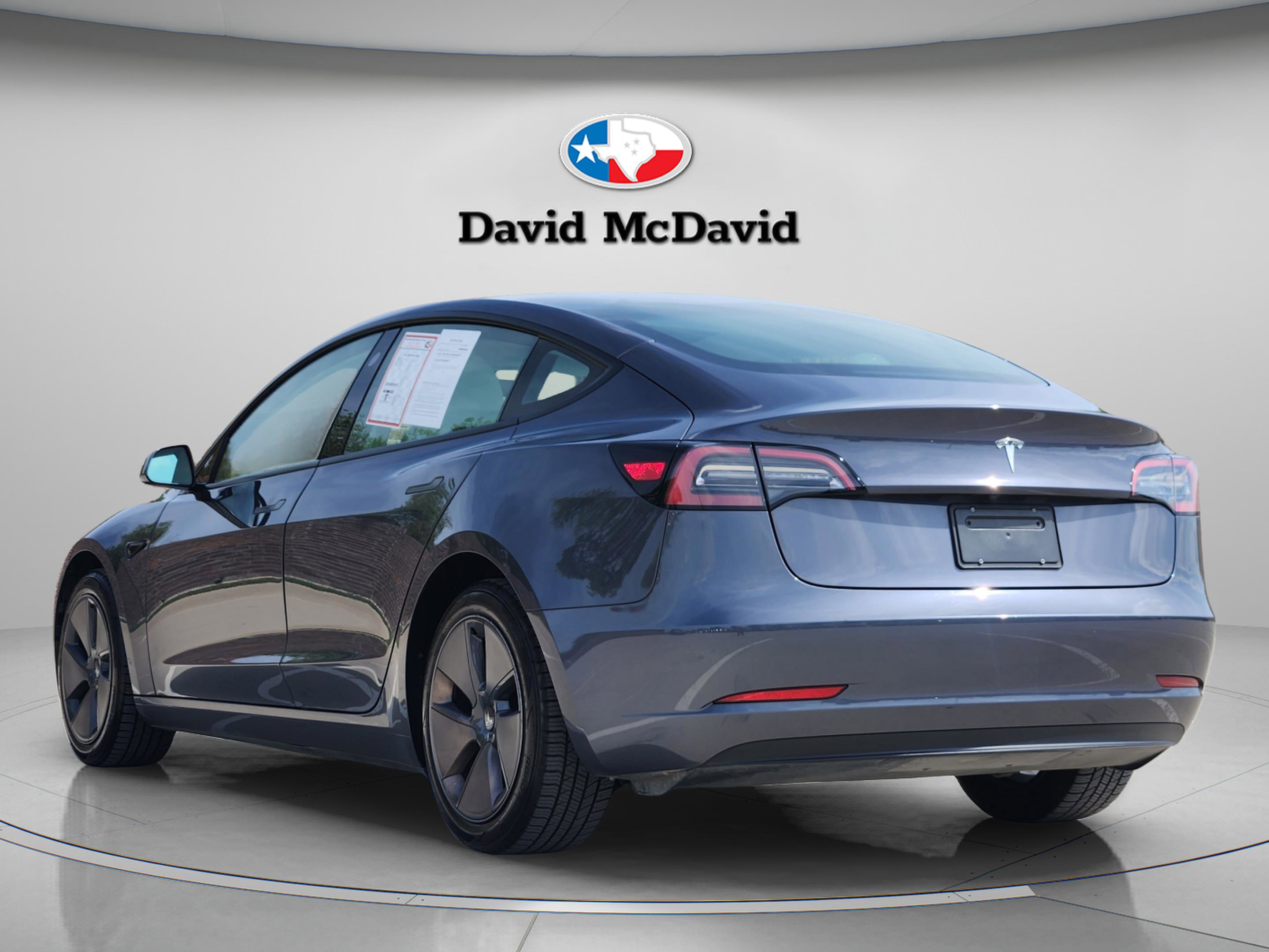 Used 2023 Tesla Model 3 Standard Range image 4