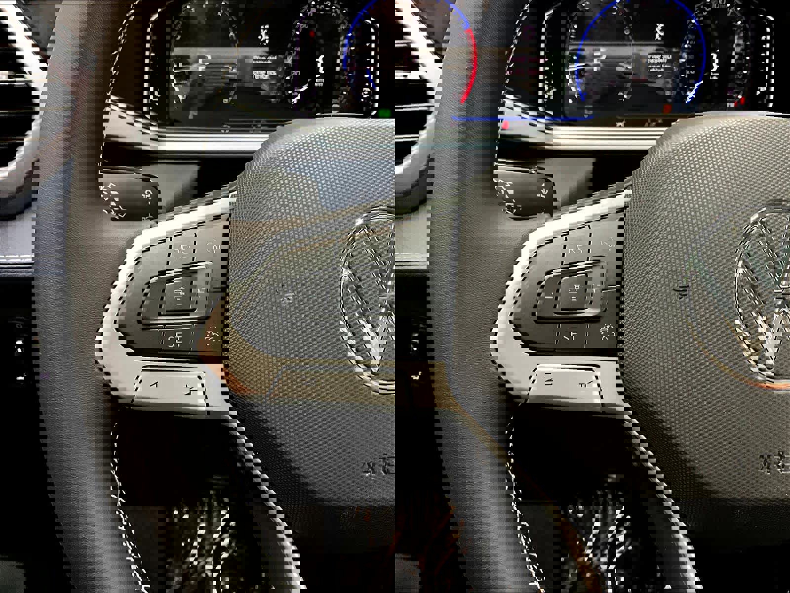 New 2026 Volkswagen Taos SEL image 17