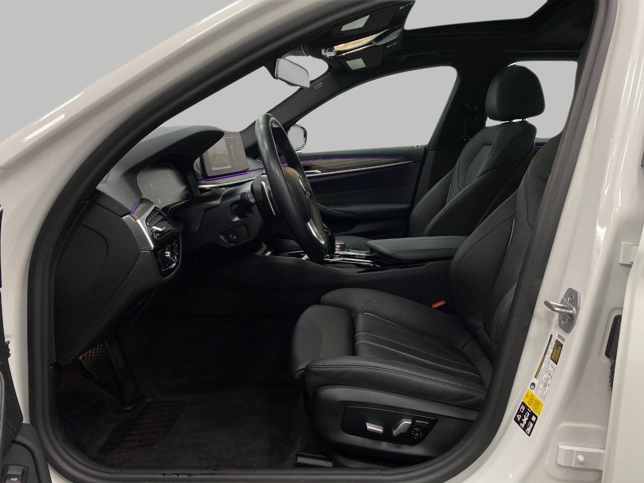 Certified 2023 BMW 530i xDrive w/ Premium Package image 30