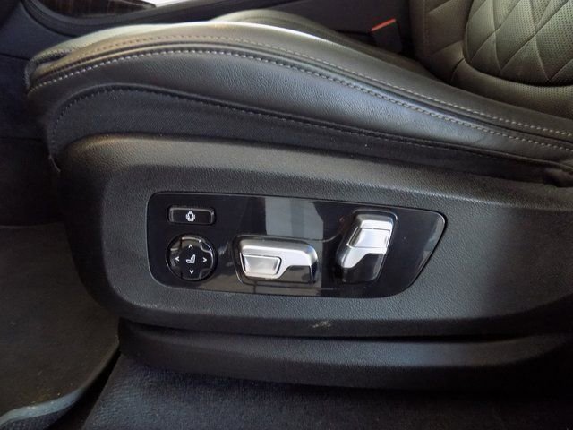 Used 2024 BMW X7 xDrive40i image 16