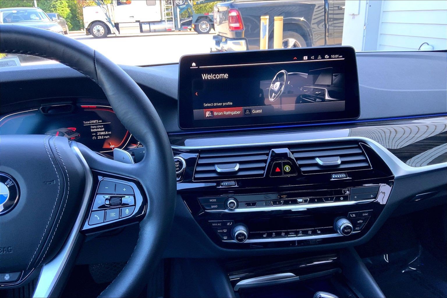 Used 2022 BMW 530i xDrive w/ Premium Package AWD/4WD image 15