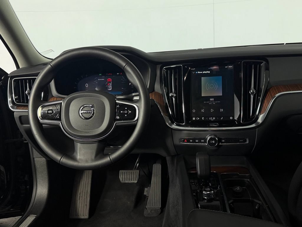 Used 2025 Volvo S60 B5 Plus FWD image 12