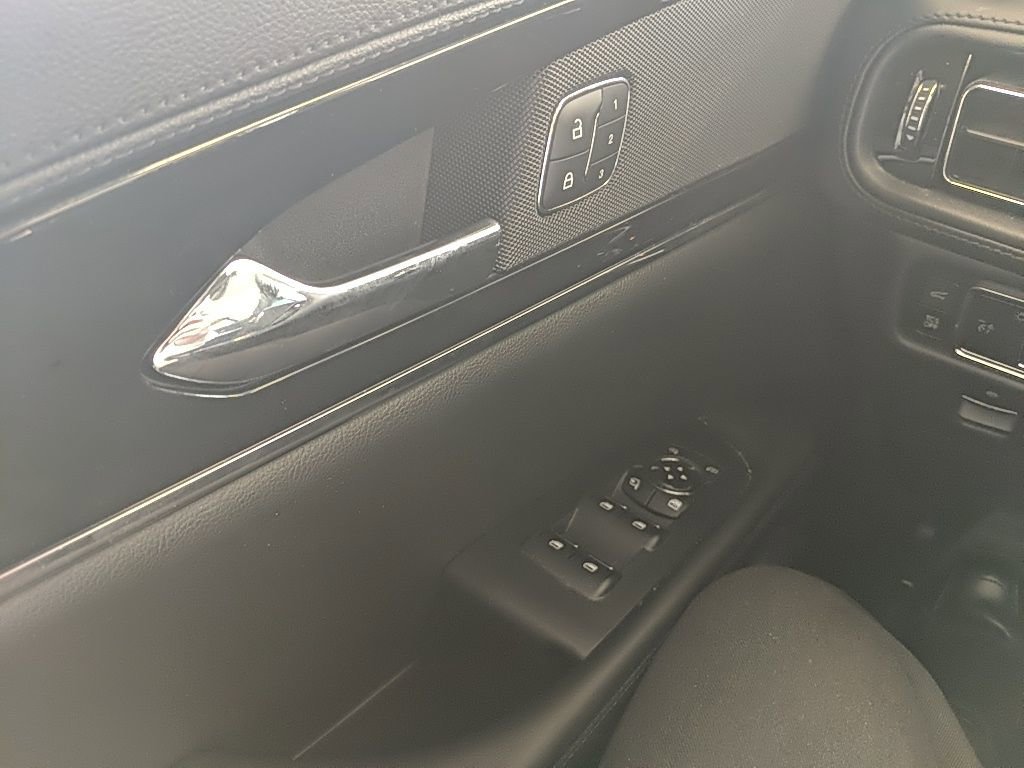 Certified 2023 Lincoln Nautilus AWD w/ Premium Package image 24