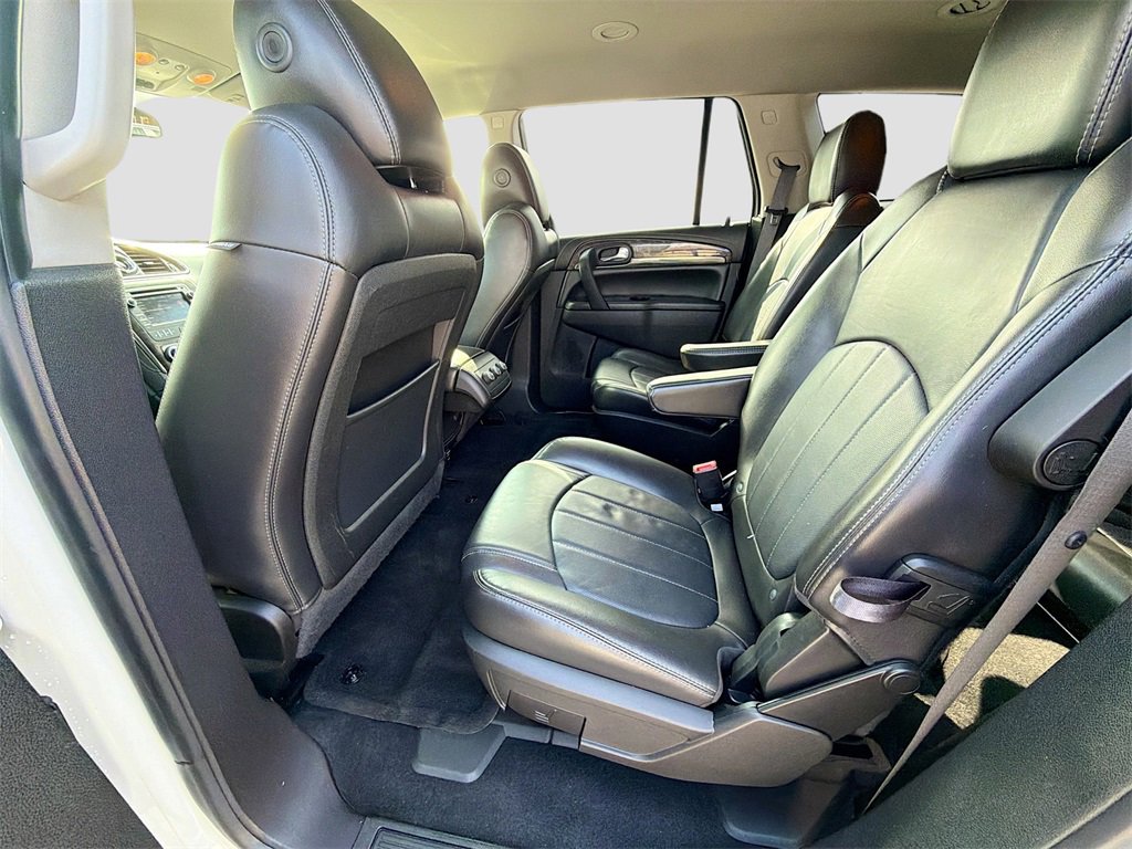 Used 2015 Buick Enclave Leather image 26