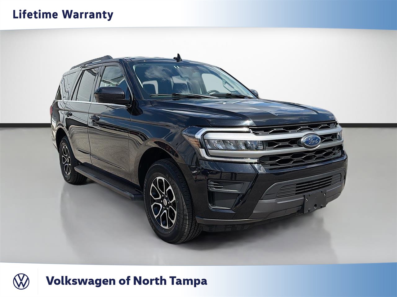 Used 2024 Ford Expedition XLT AWD/4WD image 1