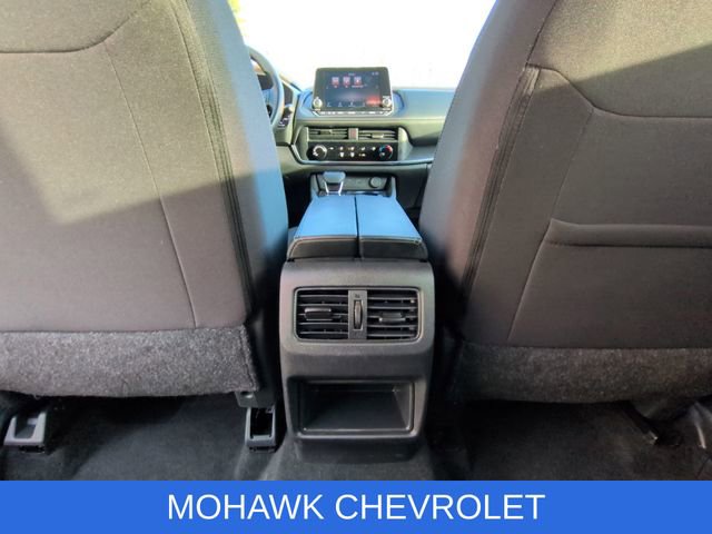 Used 2023 Nissan Rogue S image 21