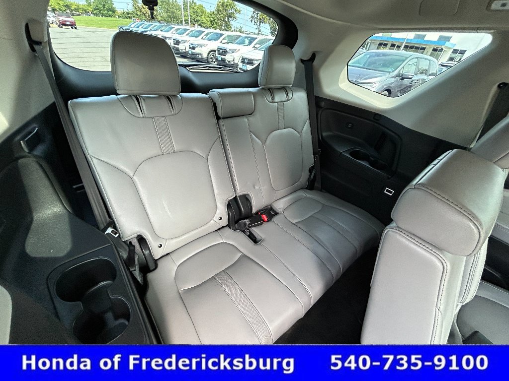 Used 2025 Honda Pilot EX-L image 30