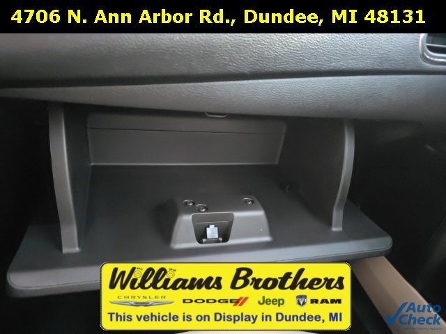 Used 2013 Chrysler 200 Limited w/ Sun/Sound Group image 24