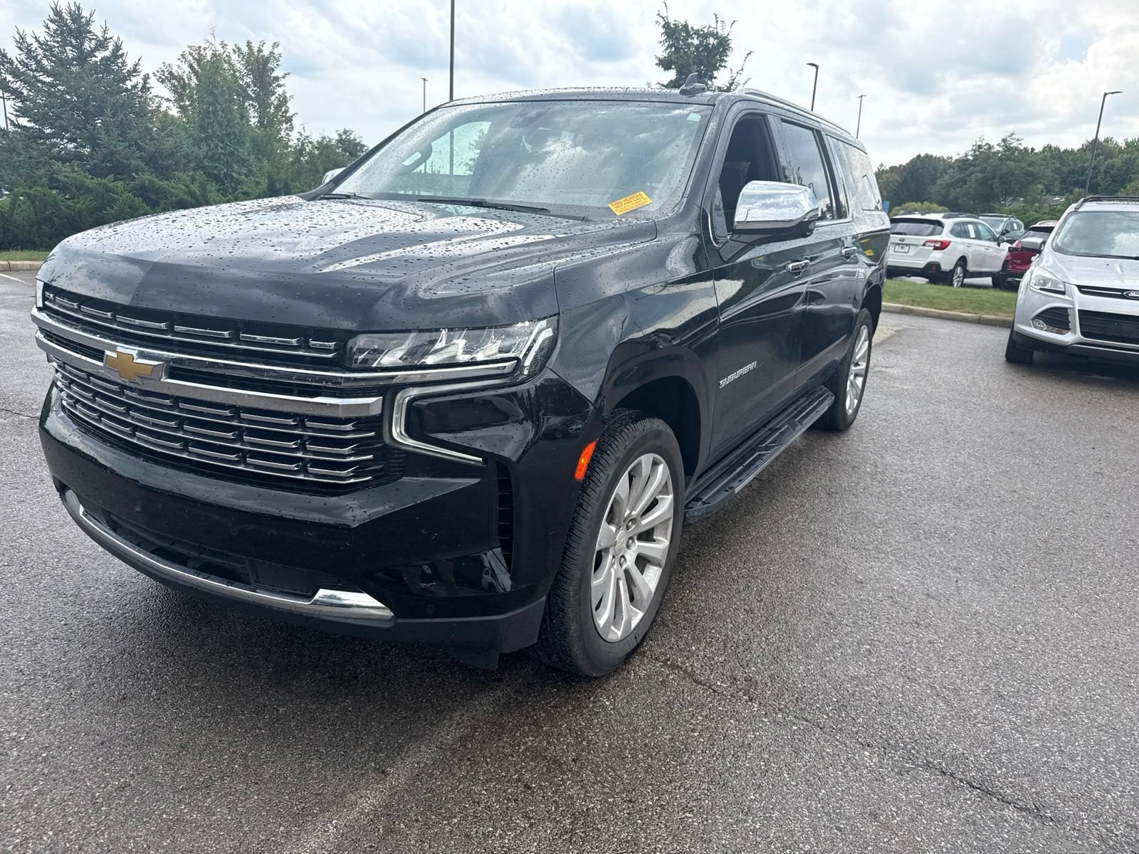 Used 2021 Chevrolet Suburban Premier AWD/4WD image 1