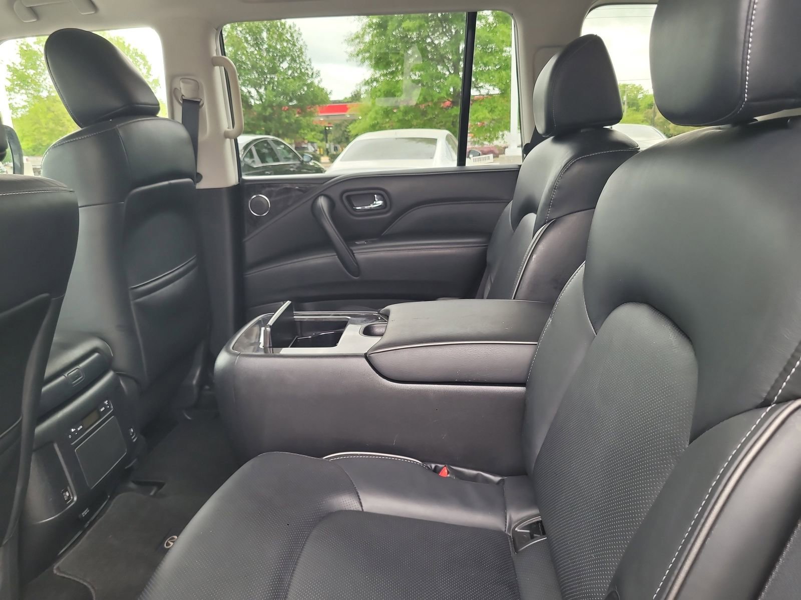 Used 2024 INFINITI QX80 Luxe AWD/4WD image 24