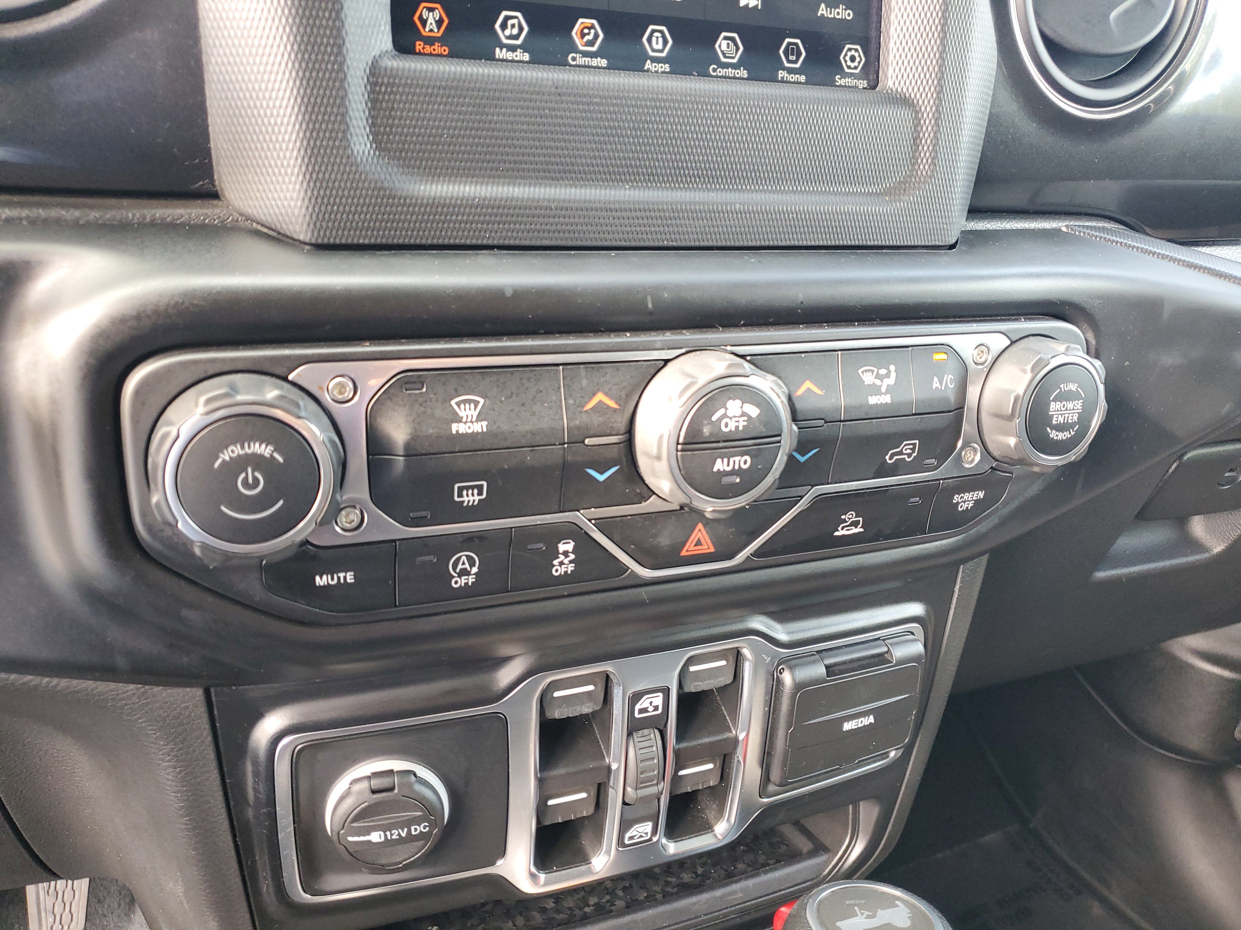 Used 2022 Jeep Wrangler Unlimited Sport image 24