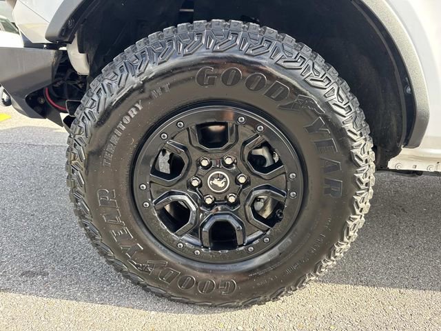 Used 2022 Ford Bronco Wildtrak image 9