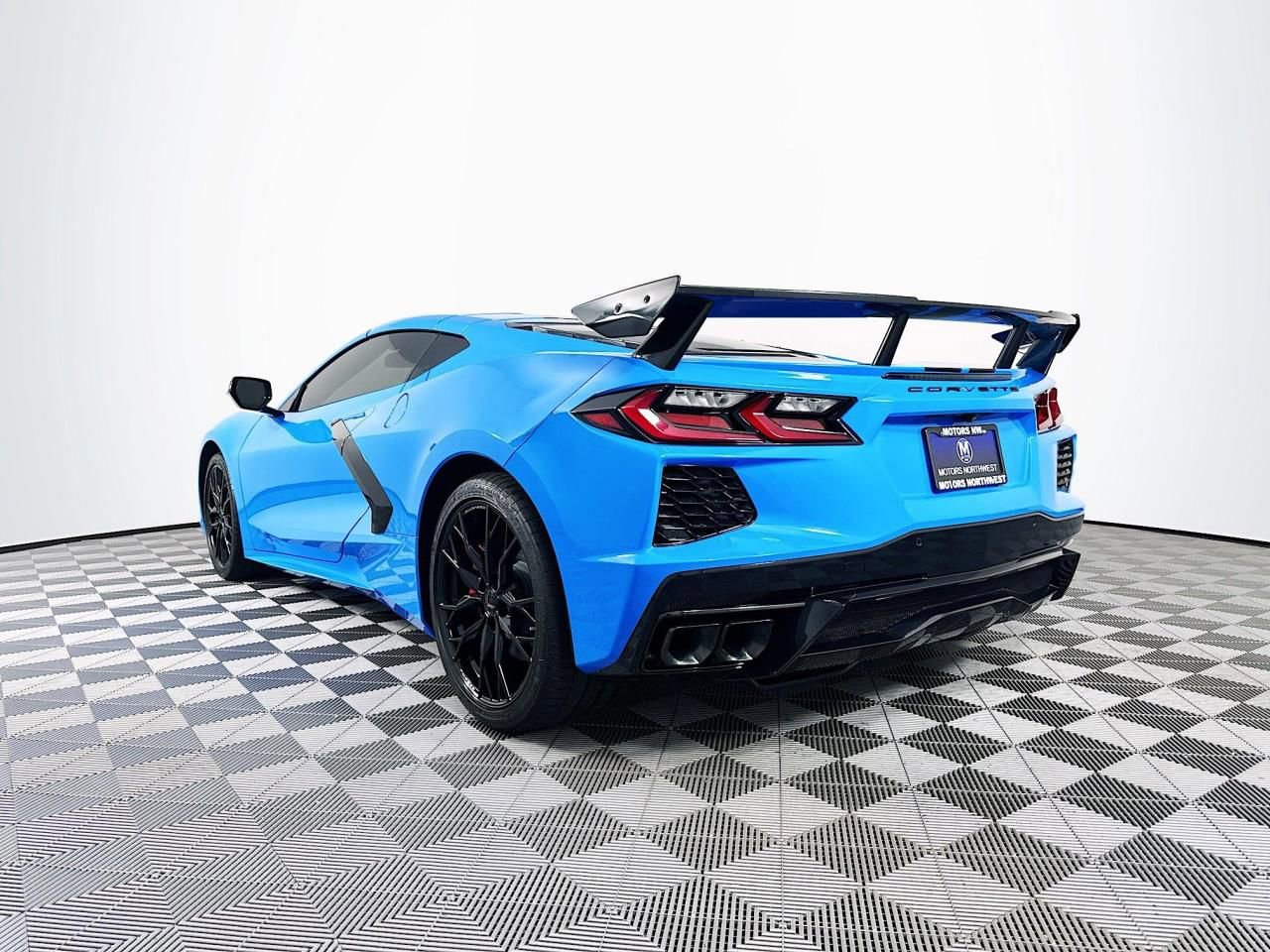 Used 2024 Chevrolet Corvette Stingray Coupe w/ 1LT image 17