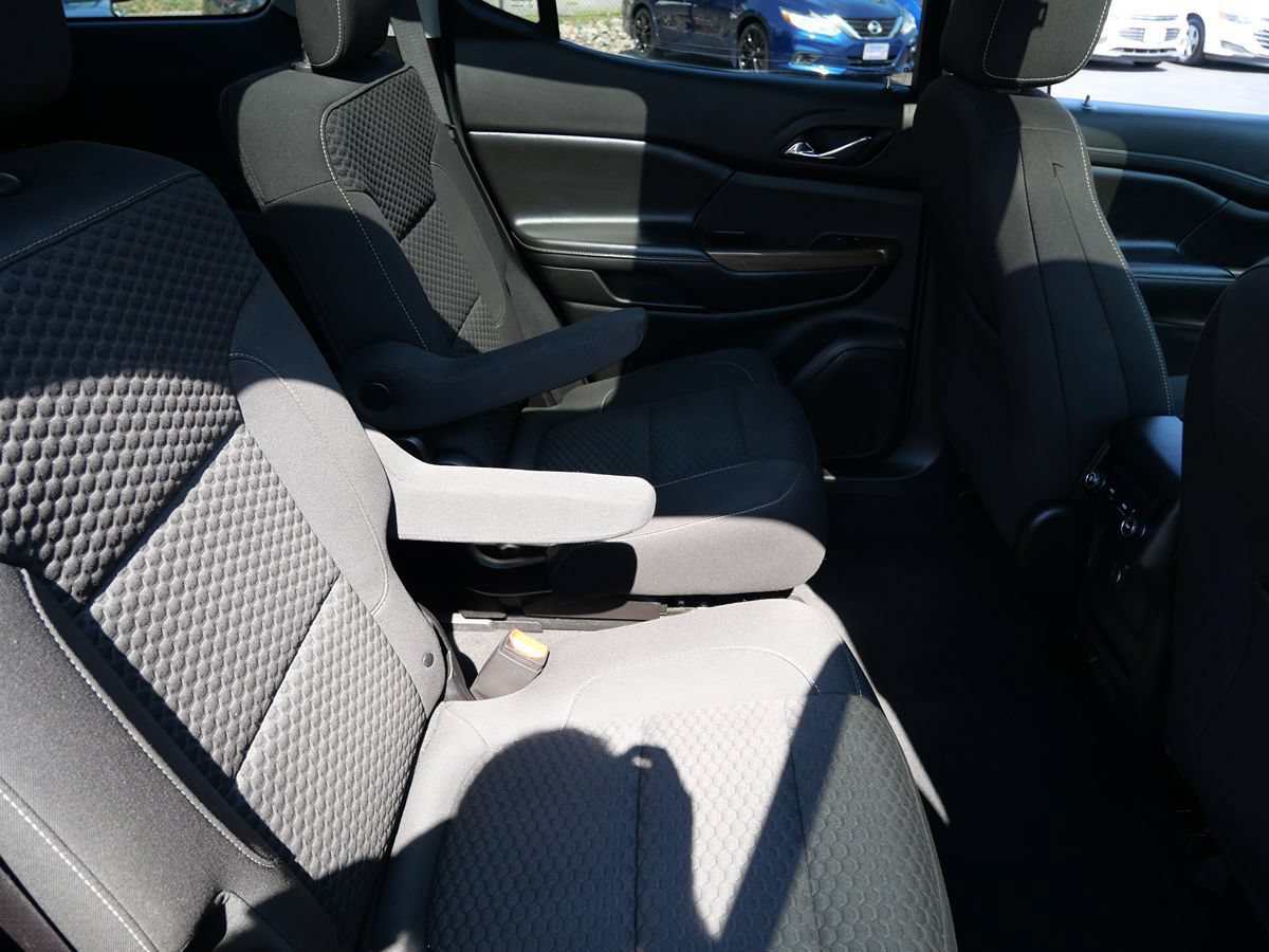 Used 2019 GMC Acadia SLE w/ GMC Pro Grade Package AWD/4WD image 28