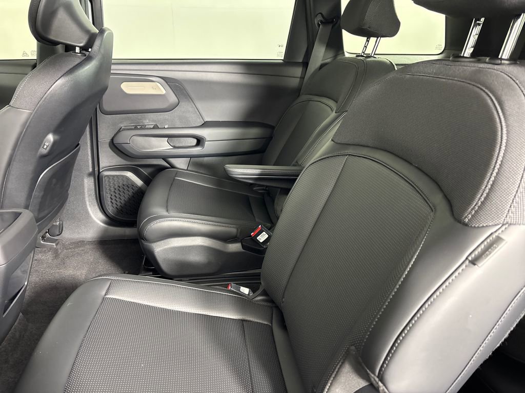 New 2027 Kia Telluride S image 29